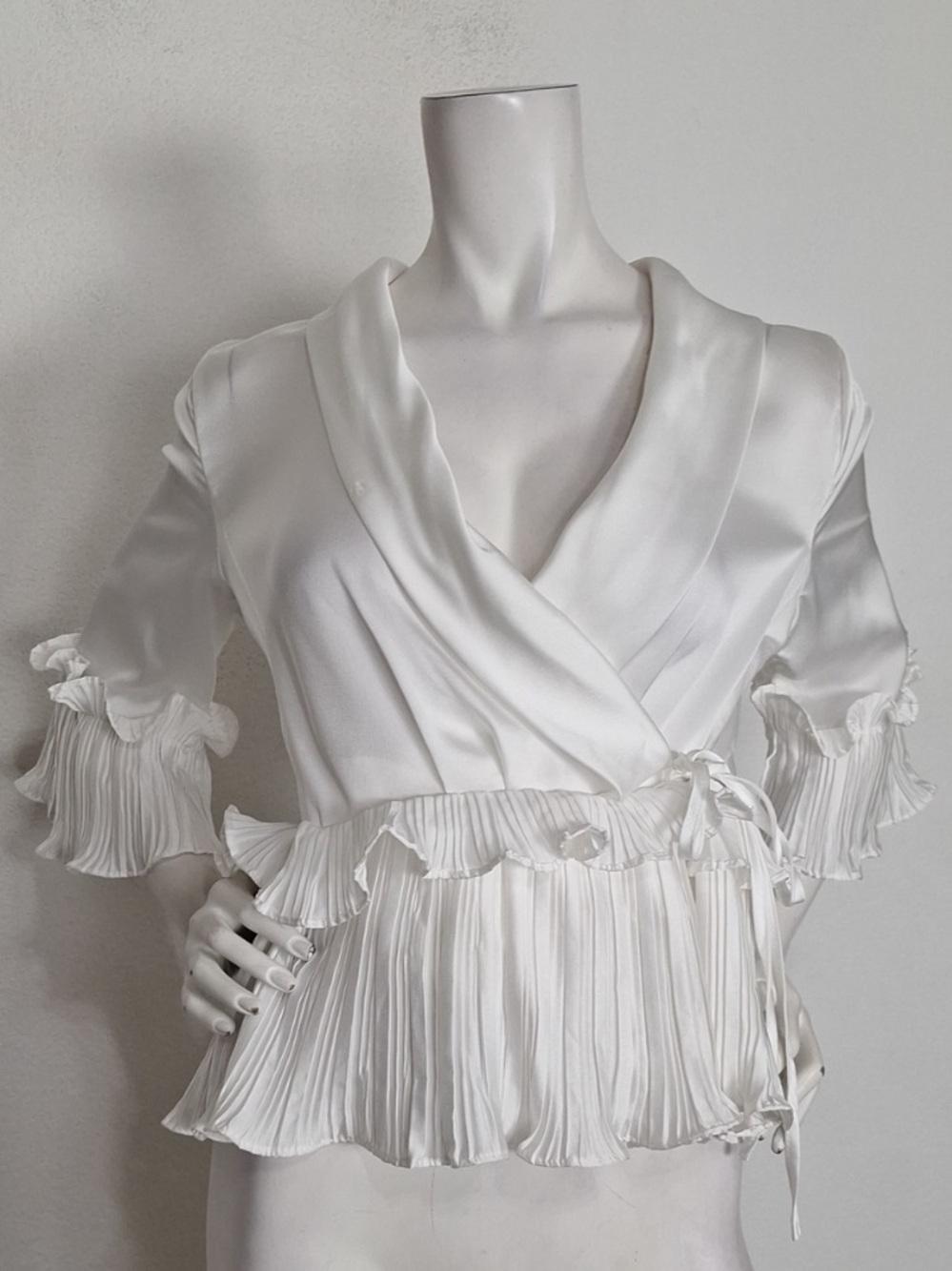 Outrageous Fortune "NEW" White Satin Ruffle Pleated Romantic Wrap Blouse Size 6